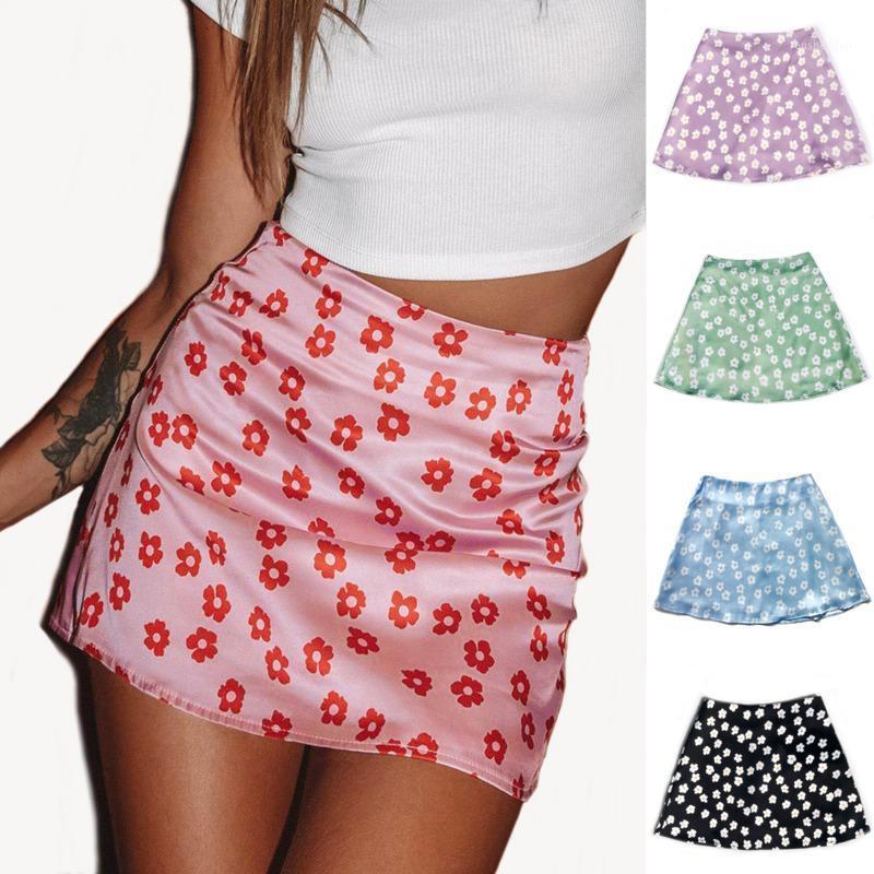 Skirts 2022 Sexy Mini Women Fashion Daisy Floral Print Satin Skirt Woman Casual High Waist Summer Cute Girl, Blue flower
Skirts 2022 Sexy Mini Women Fashion Daisy Floral Print Satin Skirt Woman Casual High Waist Summer Cute Girl, Blue flower