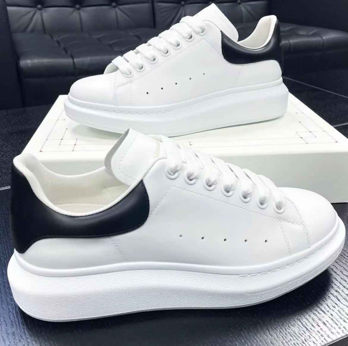 Perfect Brands White Black Leather Sneakers Shoes Chunky Rubber Outsole Women Men Low-top Soft Calfskin Sports Treaded Rubber Couple Trainers, 18
Perfect Brands White Black Leather Sneakers Shoes Chunky Rubber Outsole Women Men Low-top Soft Calfskin Sports Treaded Rubber Couple Trainers, 18
