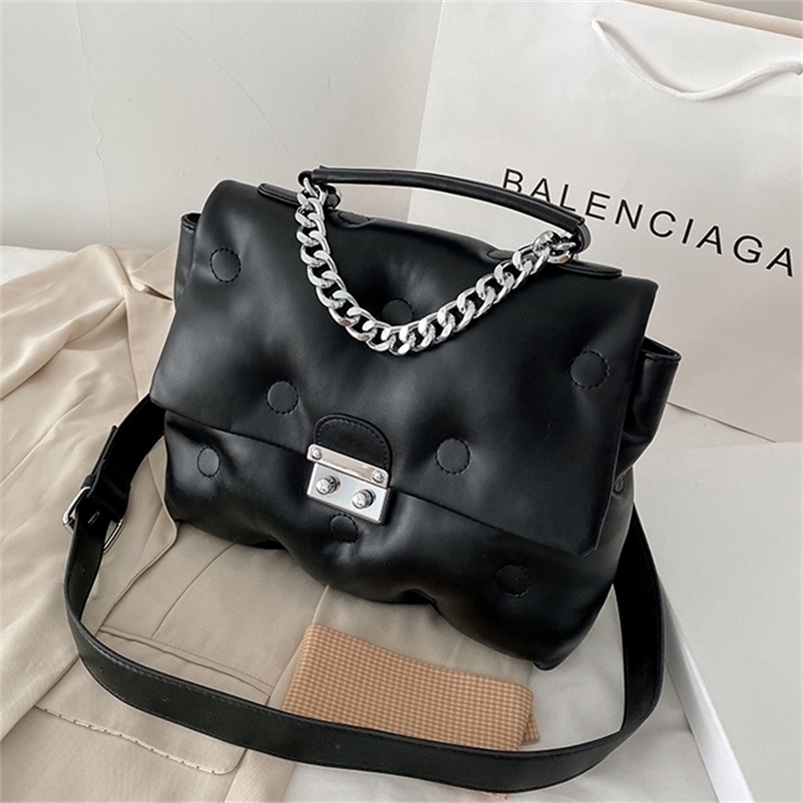 Winter Retro Women's Shoulder padded quilted Bag luxury designer handbag Shopper Bags Space Pad Cotton Female 220401, Green
Winter Retro Women's Shoulder padded quilted Bag luxury designer handbag Shopper Bags Space Pad Cotton Female 220401, Green