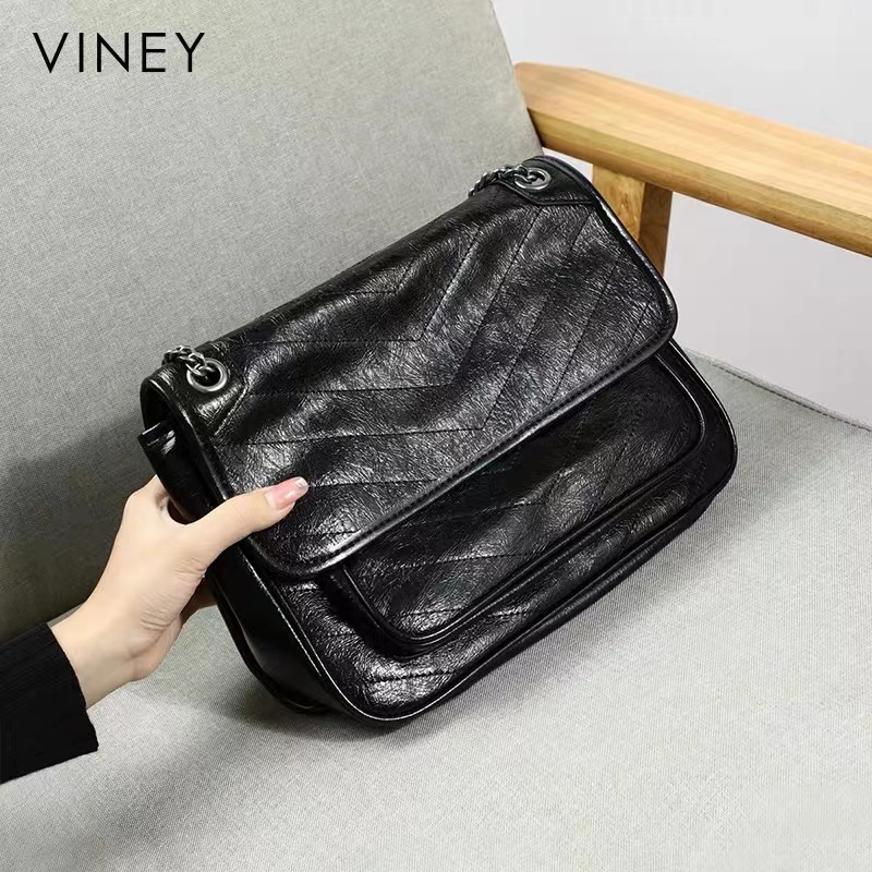 Luxury Bags Women Cross Body Designer bag handbag Shoulder Classic Genuine Leather Gold Chain Tote Messenger Handbags, Black 
Luxury Bags Women Cross Body Designer bag handbag Shoulder Classic Genuine Leather Gold Chain Tote Messenger Handbags, Black