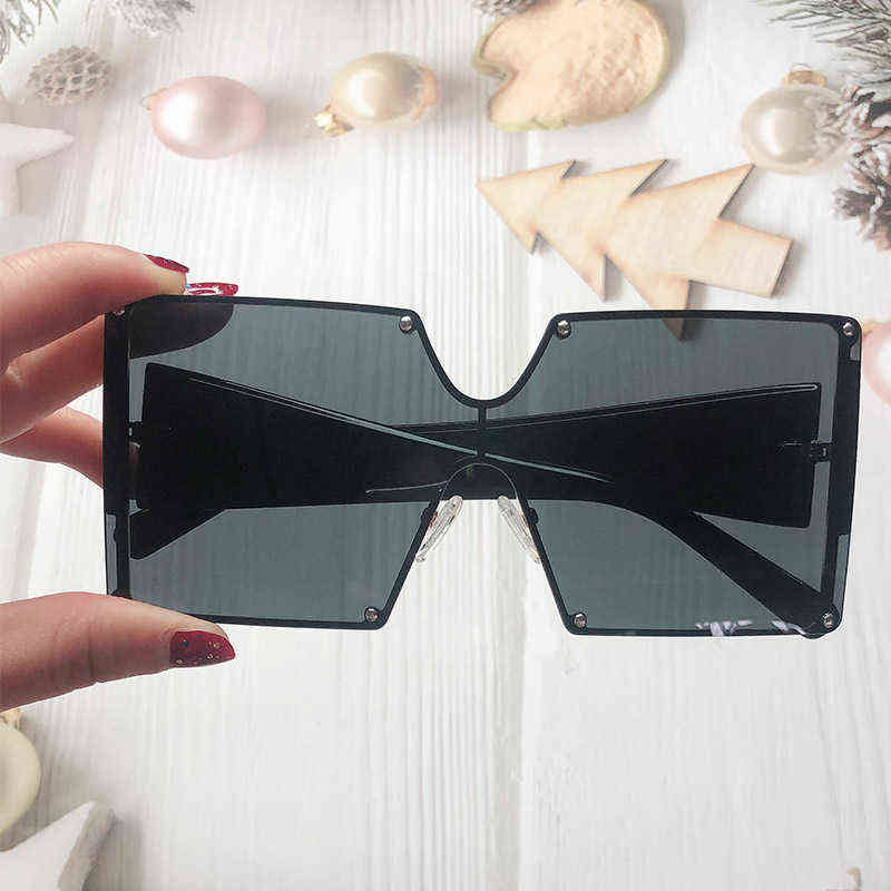 Unisex Fashion New Ladies Square Sunglasses Women Goggle Shades Vintage Designer Oversized Sun Glasses For Female Men
Unisex Fashion New Ladies Square Sunglasses Women Goggle Shades Vintage Designer Oversized Sun Glasses For Female Men