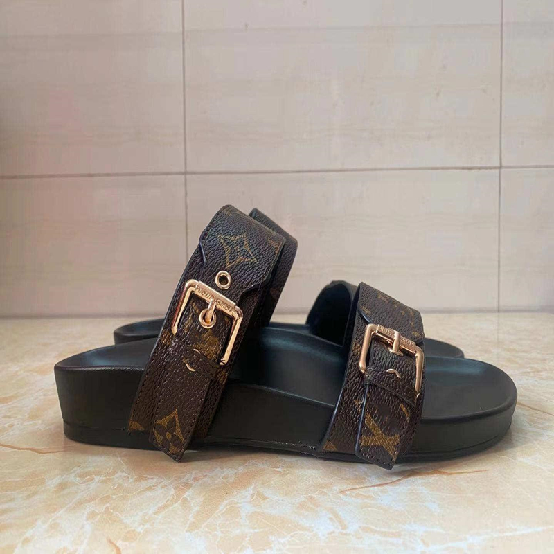 High Quality Women Slippers Summer Rubber Sandals Beach Slide Fashion Scuffs Slippers Indoor Shoes Size EUR 35-45
High Quality Women Slippers Summer Rubber Sandals Beach Slide Fashion Scuffs Slippers Indoor Shoes Size EUR 35-45