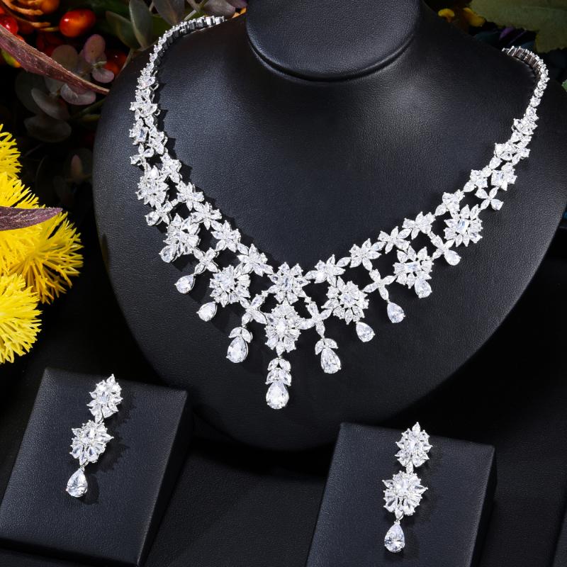 Earrings & Necklace Siscathy Classic All-match Bride Wedding Party Dress Jewelry Set For Women Luxury Zircon Accessories 2pcsEarrings, As pic
Earrings & Necklace Siscathy Classic All-match Bride Wedding Party Dress Jewelry Set For Women Luxury Zircon Accessories 2pcsEarrings, As pic