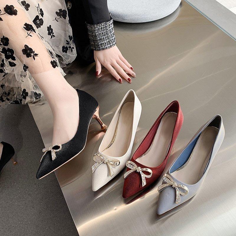 Dress Shoes 2022 Women Slip-On Pointed Toe Thin Heels Ladies Fashion Elegant Spring Autumn Outdoor Pumps Female Footwear, 9269-rd 
Dress Shoes 2022 Women Slip-On Pointed Toe Thin Heels Ladies Fashion Elegant Spring Autumn Outdoor Pumps Female Footwear, 9269-rd