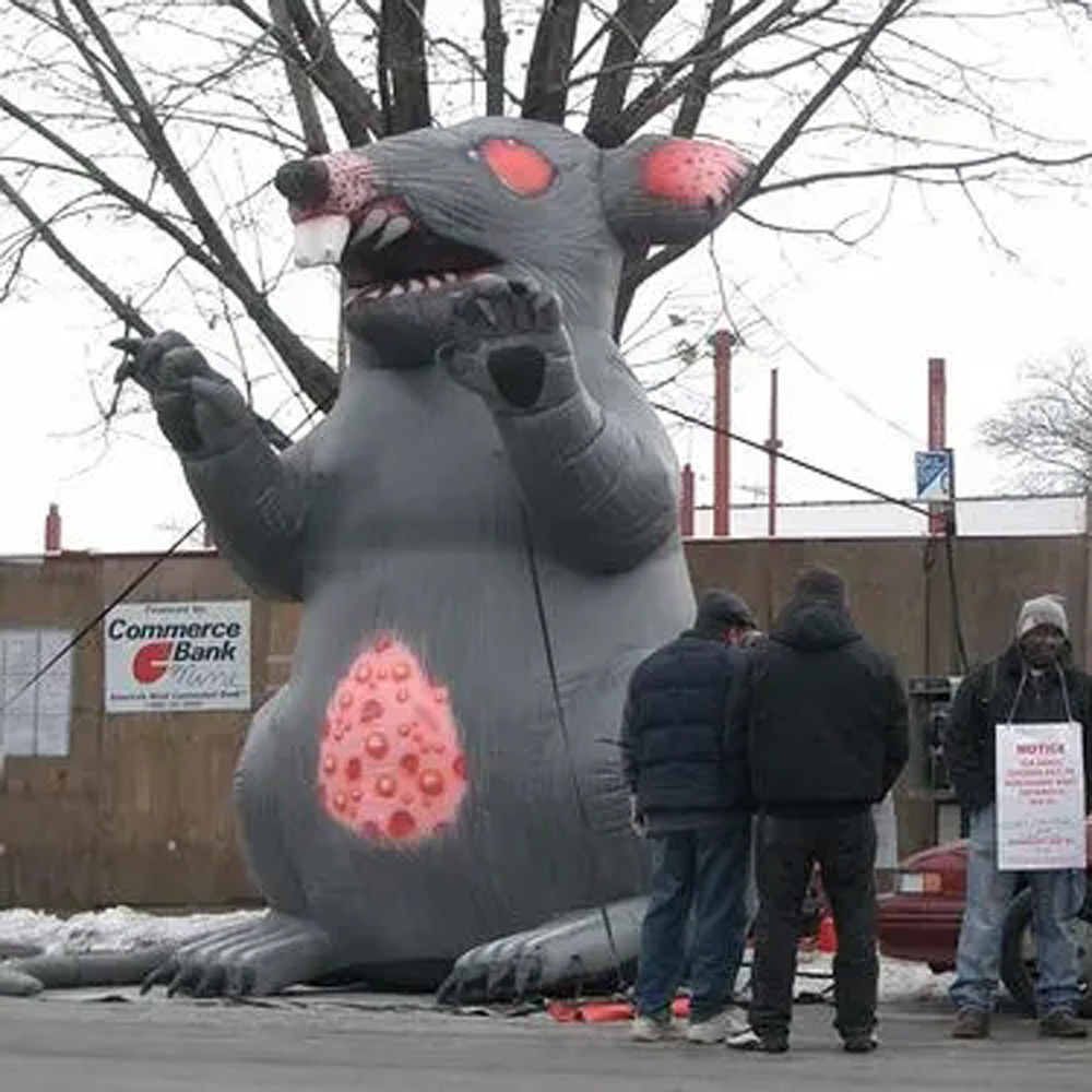 wholesale outdoor creepy giant inflatable mouse grey inflatable rat model for advertising