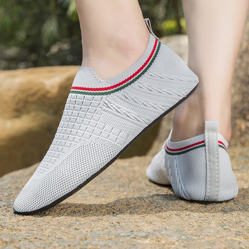 Water Shoes Women Mens Summer Barefoot Shoes Quick Dry Aqua Socks for Beach Swim Yoga Exercise Aqua Shoes 220616
Water Shoes Women Mens Summer Barefoot Shoes Quick Dry Aqua Socks for Beach Swim Yoga Exercise Aqua Shoes 220616