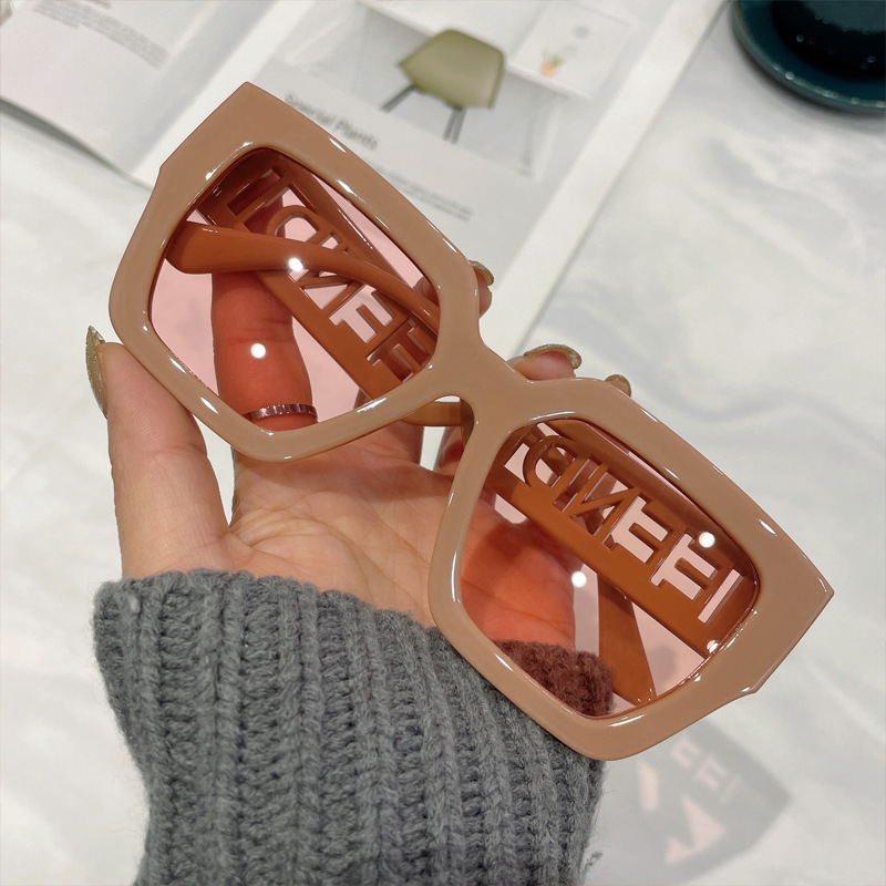 Women's Summer Sunglasses with Round Face and Big Face 2022 New UV-proof Makeup Artifact Sunglasses Womens Fashion Y220427
Women's Summer Sunglasses with Round Face and Big Face 2022 New UV-proof Makeup Artifact Sunglasses Womens Fashion Y220427