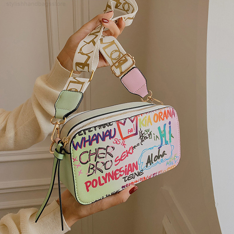 Letter Graffiti PU Leather Small Crossbody Bags Women Fashion Shoulder Bag Luxury Designer Handbags Female Mobile Phone Purses Y220802, For the postage
Letter Graffiti PU Leather Small Crossbody Bags Women Fashion Shoulder Bag Luxury Designer Handbags Female Mobile Phone Purses Y220802, For the postage