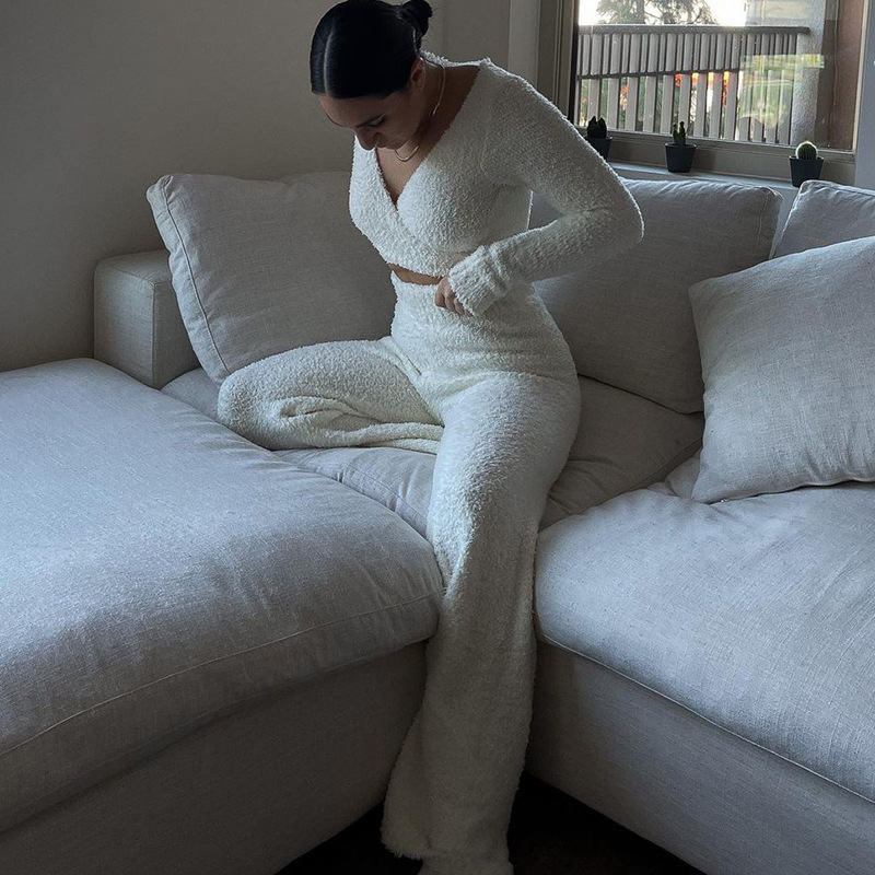 Fashion Fleece Fuzzy Cozy 2 Piece Pant Sets Women sexy Cross Tie Up Long Sleeve Crop Top and Pants Winter Clothes Loungewear 220315