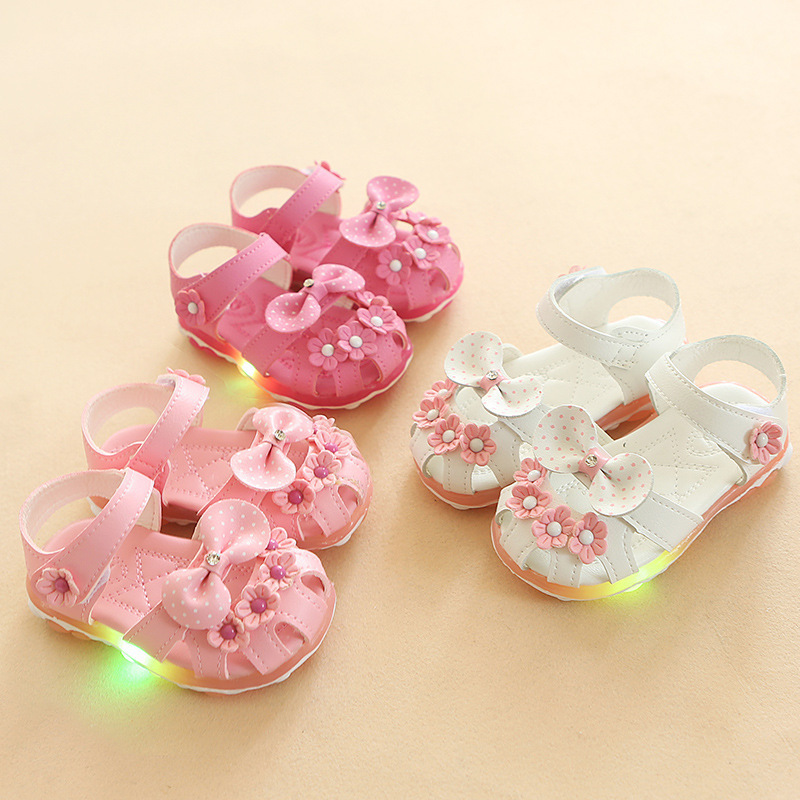 Toddler Girls Summer Sandals LED with Lights Infant Girls Sandals Flower Bow Luminous Lightweight Breathable Kids Baby Shoes 220609