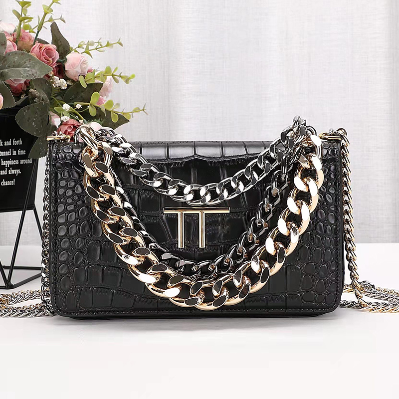 Vintage Crocodile Pattern Shoulder Bag Multi-Chain Decoration Multifunctional Leather Women's New Handbag Fashion Versatile Crossbody Bag Party, Gold
Vintage Crocodile Pattern Shoulder Bag Multi-Chain Decoration Multifunctional Leather Women's New Handbag Fashion Versatile Crossbody Bag Party, Gold
