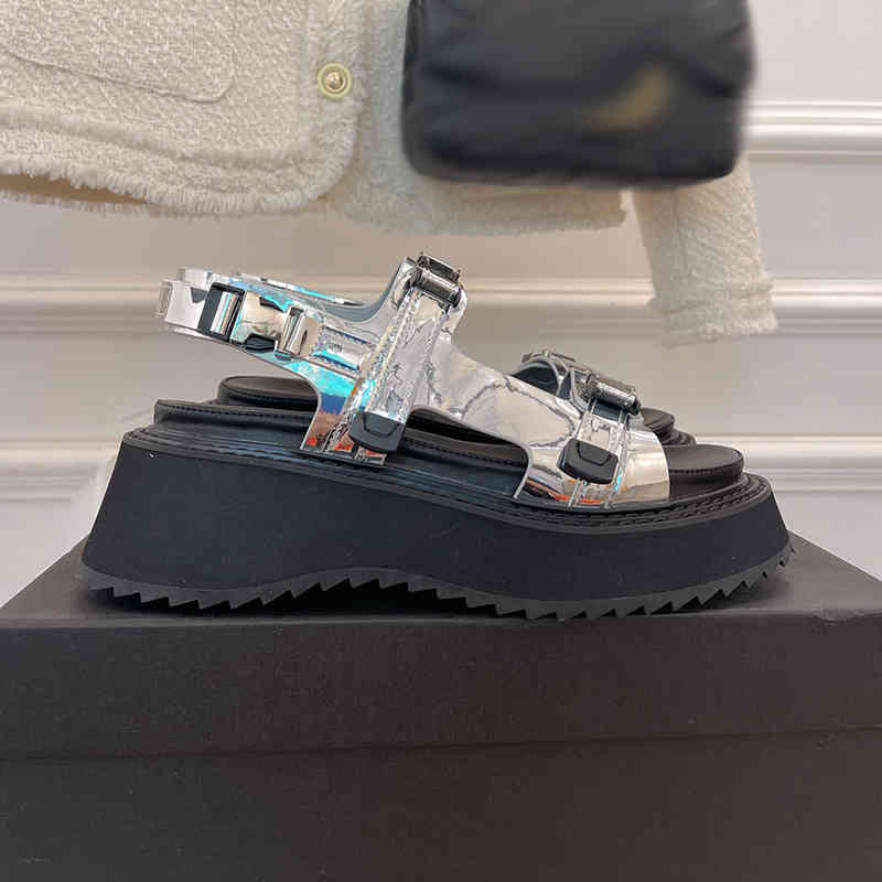 Sandals Wedge Strappy Heeled Sandal Roman Style High Block Heel Slippers Summer Dresses Sandal Black Flip Flop Flops For Women Shoes 220402, Box
Sandals Wedge Strappy Heeled Sandal Roman Style High Block Heel Slippers Summer Dresses Sandal Black Flip Flop Flops For Women Shoes 220402, Box