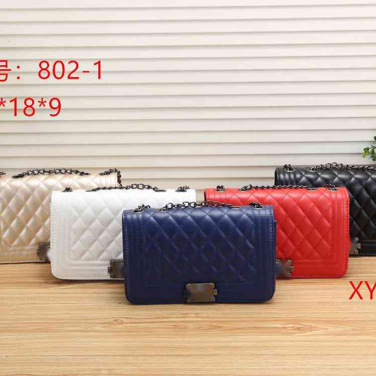Brand design woman's Letter Quilted shoulder Chain CC bag lambskin handbag vintage messenger bags caviar Leather le boy 2.55 Flap Bag 169, Black
Brand design woman's Letter Quilted shoulder Chain CC bag lambskin handbag vintage messenger bags caviar Leather le boy 2.55 Flap Bag 169, Black