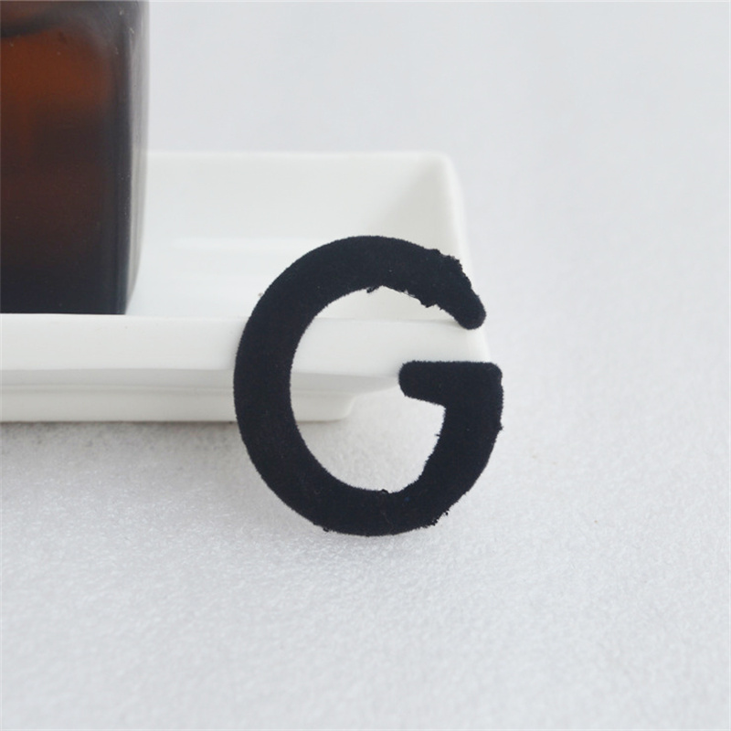 Simple Black Letter Brooches Fashion Chic Unisex Metal Brooch Versatile Personality Corsage Pins