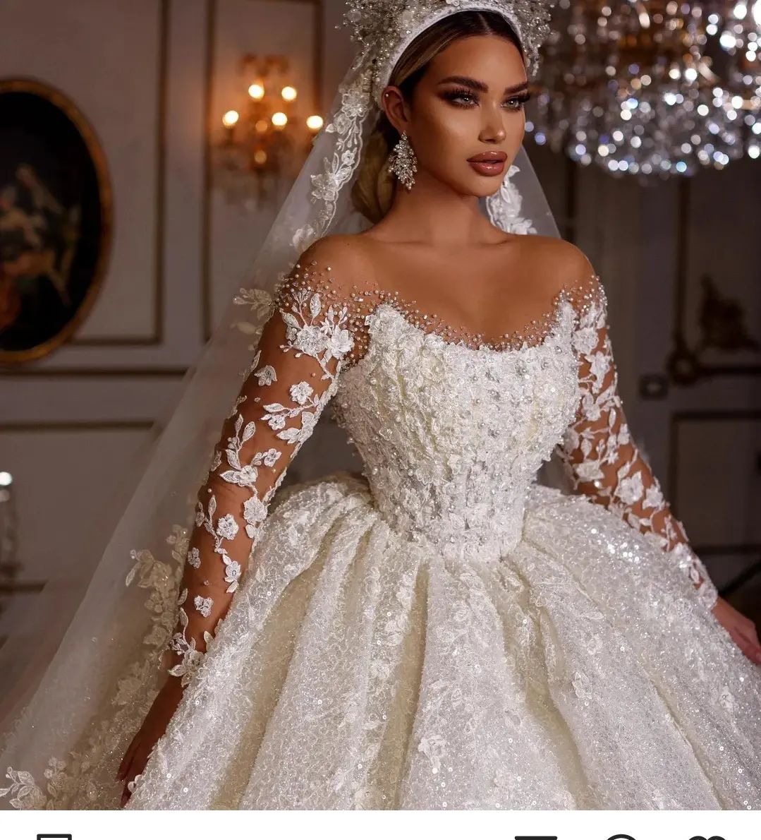 Luxurious Middle East Wedding Dresses Sheer Neck Bridal Gowns Beaded Jewel Pearls Lace Appliques Bridal Dress Custom Made