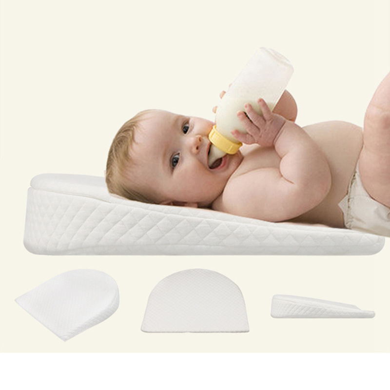 Baby Sleep Positioner White Bassinet Baby Wedge Pillow Prevent Flat Head Anti Reflux Raised Colic Pillow Cushion Shaping Pillow 220519