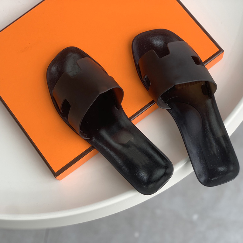 Women Oran Sandal Slides Designer Classic Flat Slippers Cartoon Transparent Aloha Sandal Ladies Summer Beach Sexy Shoes flip flops EU36-41 with Box 355, Sock
Women Oran Sandal Slides Designer Classic Flat Slippers Cartoon Transparent Aloha Sandal Ladies Summer Beach Sexy Shoes flip flops EU36-41 with Box 355, Sock