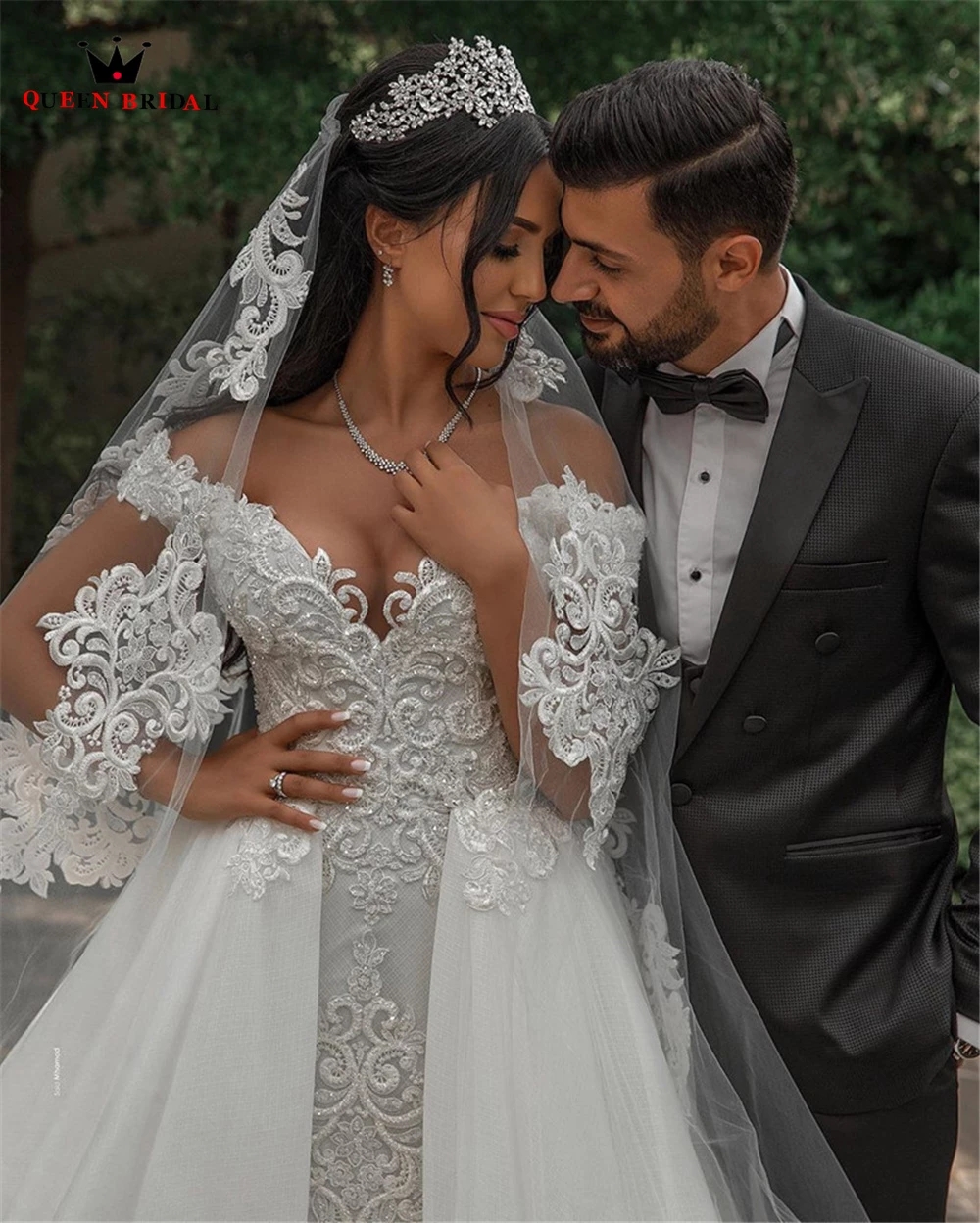 Wedding Dresses Vestido De Noiva 2022 Ball Gown V-neck Tulle Lace Crystal Beaded Elegant Wedding Gown Custom Made BES121