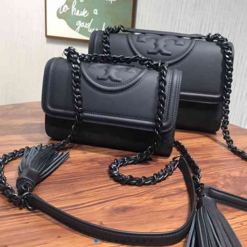Handbag T0ryburchs 2022 new TB women's sheepskin Lingge chain tassel Single Shoulder Messenger Bag Fleming organ, White trumpet
Handbag T0ryburchs 2022 new TB women's sheepskin Lingge chain tassel Single Shoulder Messenger Bag Fleming organ, White trumpet