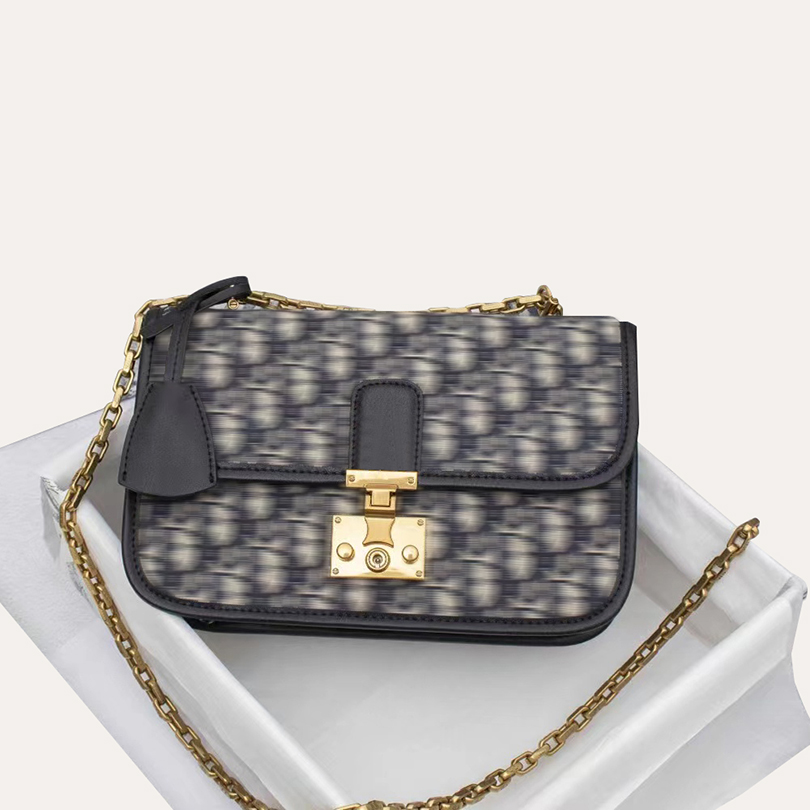 HIGH QUALITY handbag women shoulder bag luxurys designers purse canvas old flower fashion woman chain crossbody bags, Old flower chain belt
HIGH QUALITY handbag women shoulder bag luxurys designers purse canvas old flower fashion woman chain crossbody bags, Old flower chain belt