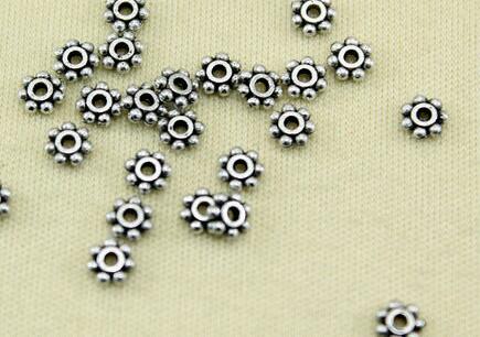 6mm Tibetan Silver Snowflake Antique Loose Bead Spacer Connectors for DIY Jewelry Making bracelet we5y end bead
6mm Tibetan Silver Snowflake Antique Loose Bead Spacer Connectors for DIY Jewelry Making bracelet we5y end bead