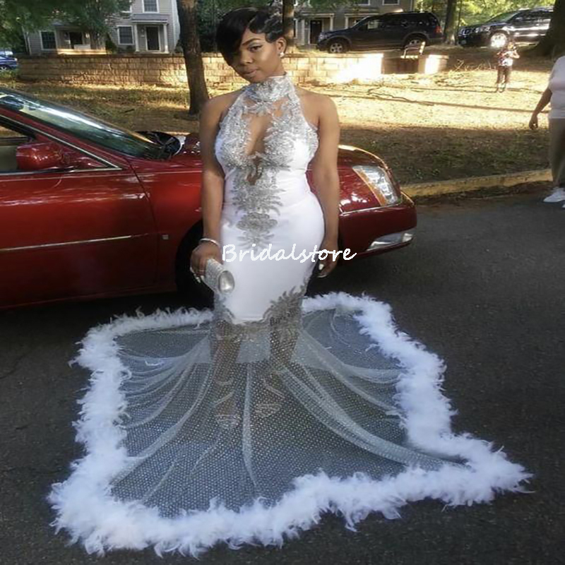 Luxury African Black Girls Evening Dress With Feather Halter Neck Mermaid Lace Prom Dresses Trumpet Plus Size Formal Party Gowns Elegant Aso Ebi Robes