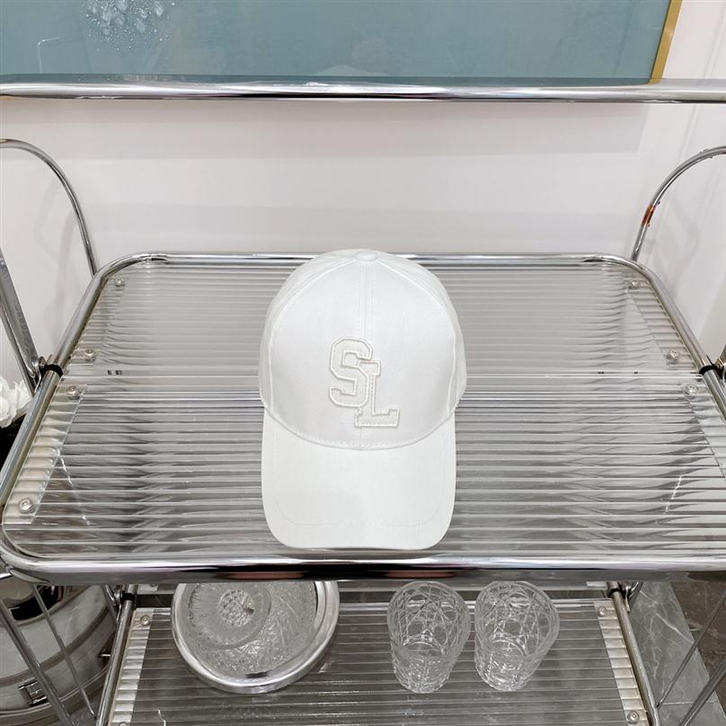 2022 Designer LUOLUO Baseball Cap Men Women SL Embroidery Pinkycolor Fashion Summer Letter Hat High Quality258V
2022 Designer LUOLUO Baseball Cap Men Women SL Embroidery Pinkycolor Fashion Summer Letter Hat High Quality258V