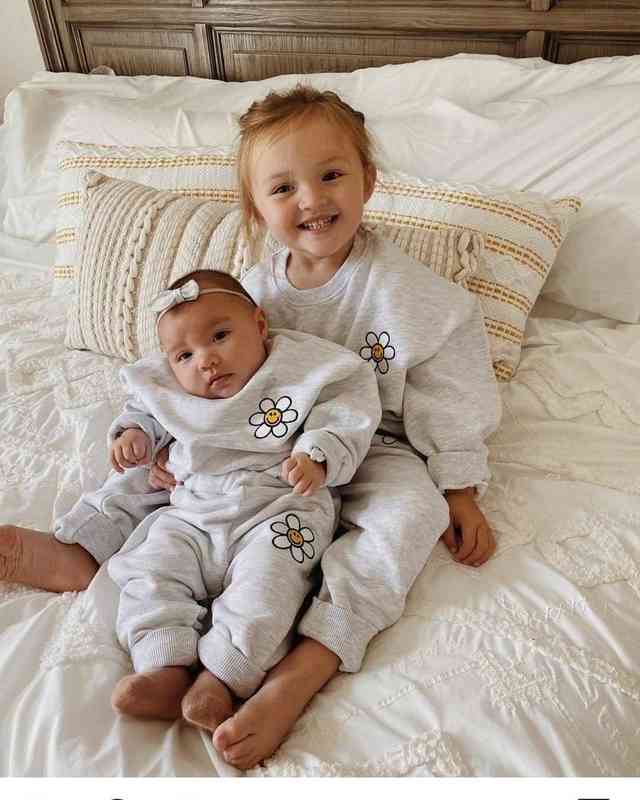 Infant Clothing for Baby Girls Clothes Sets Autumn Winter Newborn Baby Boys Floral Sweatshirt Pants pcs Baby Designer Clothes Y220519