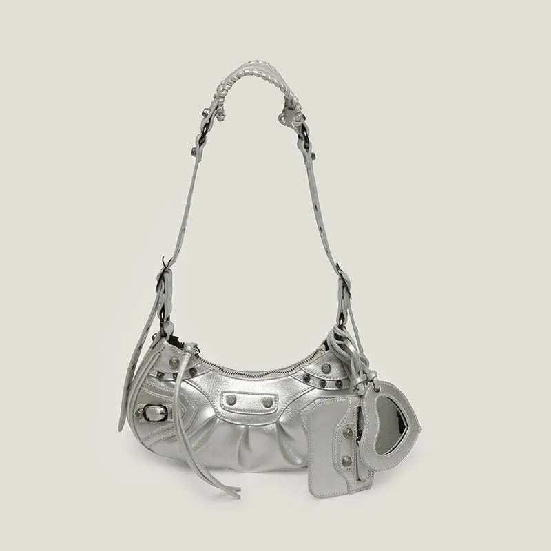 Foreign trade original single bag aristocratic family underarm net red blogger single shoulder backpack fashion show popular bags With mirror, Yellow
Foreign trade original single bag aristocratic family underarm net red blogger single shoulder backpack fashion show popular bags With mirror, Yellow
