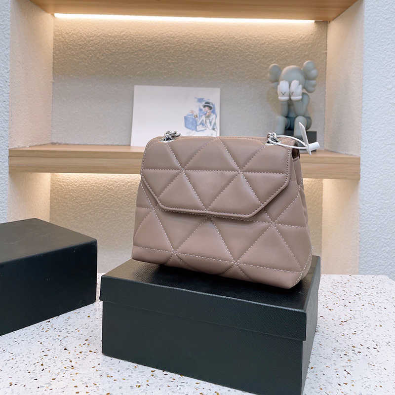 Evening Bags Handbags Designer Shoulder Bag Women M Fashion J Rhombus Lattice Black White Tote Luxury Leather Chain Crossbody mini bags Purses0617
Evening Bags Handbags Designer Shoulder Bag Women M Fashion J Rhombus Lattice Black White Tote Luxury Leather Chain Crossbody mini bags Purses0617