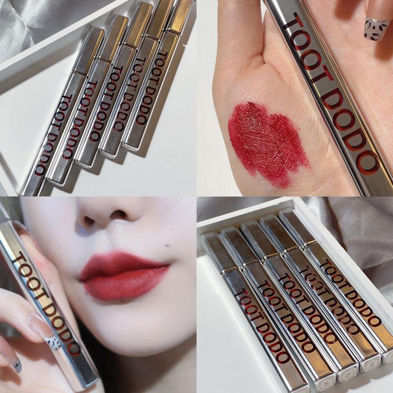 Lip Gloss Matte Velvet Lipstick Waterproof Long Lasting Non-stick Cup No Fading Pigments Sexy Red Beauty Makeup Cosmetic Tool, Almond milk tea
Lip Gloss Matte Velvet Lipstick Waterproof Long Lasting Non-stick Cup No Fading Pigments Sexy Red Beauty Makeup Cosmetic Tool, Almond milk tea