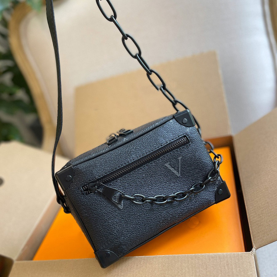 Fashion Designer HandBag Luxury BAG Italy V Brand Shoulder Bags Women Purse Crossbody Bags Cosmetic Tote Messager Wallet by bagshoe1978 004, # box
Fashion Designer HandBag Luxury BAG Italy V Brand Shoulder Bags Women Purse Crossbody Bags Cosmetic Tote Messager Wallet by bagshoe1978 004, # box