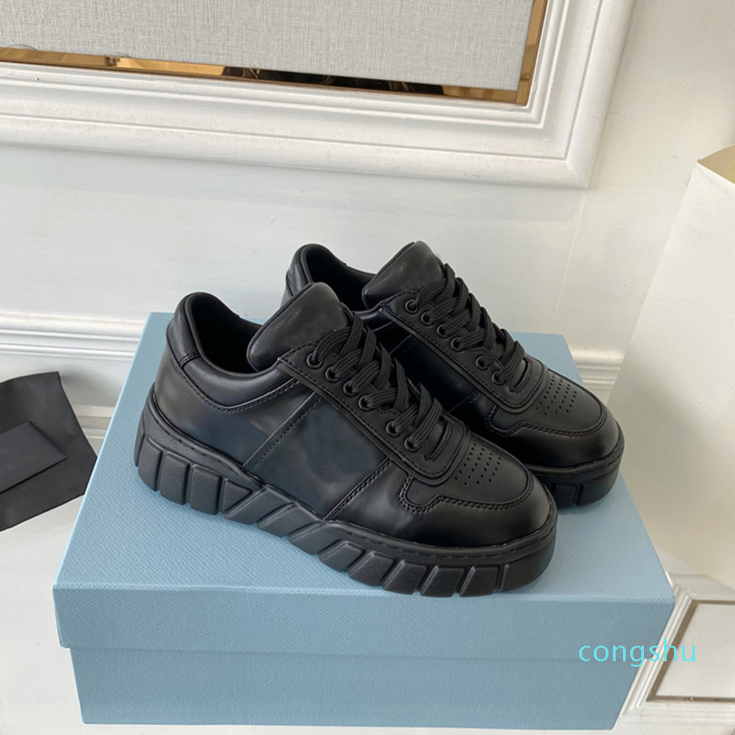 Men Women Thick-soled Platform Trainers Modern Design Triangle Applique Lightweight Sneaker Outdoor Shoe Height Increasing Rubber Leather Runner Shoes 3
Men Women Thick-soled Platform Trainers Modern Design Triangle Applique Lightweight Sneaker Outdoor Shoe Height Increasing Rubber Leather Runner Shoes 3