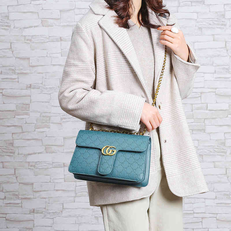 2022 Top Design Luxury Bags Bag women's spring simple and fashionable embossed Messenger chain foreign style small square bag, Red
2022 Top Design Luxury Bags Bag women's spring simple and fashionable embossed Messenger chain foreign style small square bag, Red