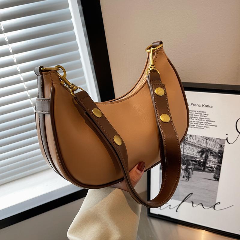 Evening Bags VeryMe PU Leather Shoulder Messenger Bag Women Causal Luxury Handbags And Purse Female Designer Hobos Small Brand Crossbody Tot, Black
Evening Bags VeryMe PU Leather Shoulder Messenger Bag Women Causal Luxury Handbags And Purse Female Designer Hobos Small Brand Crossbody Tot, Black