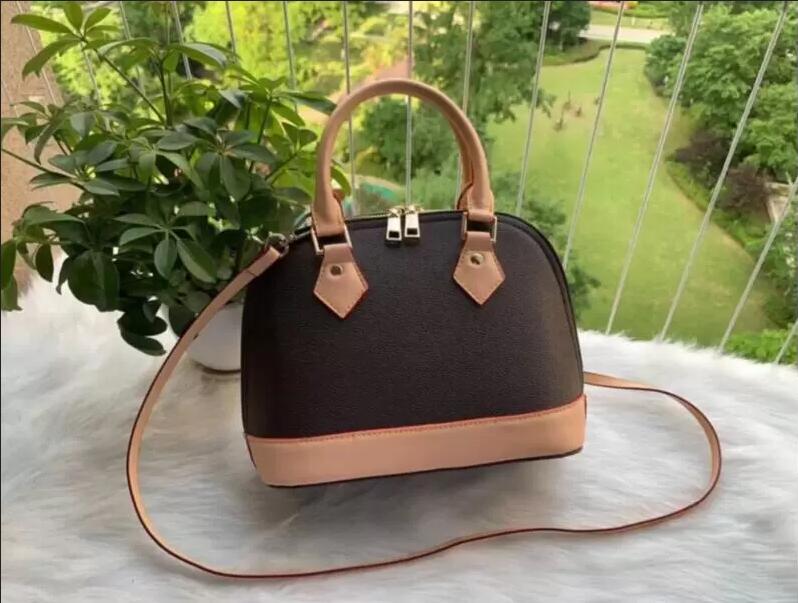 2023 Handbags Luxury Designer Bag ALMA BB Women Shoulder Bags Chain Messenger Bag Leather Wallet Purse Crossbody Tote with Lock, Brown 
2023 Handbags Luxury Designer Bag ALMA BB Women Shoulder Bags Chain Messenger Bag Leather Wallet Purse Crossbody Tote with Lock, Brown