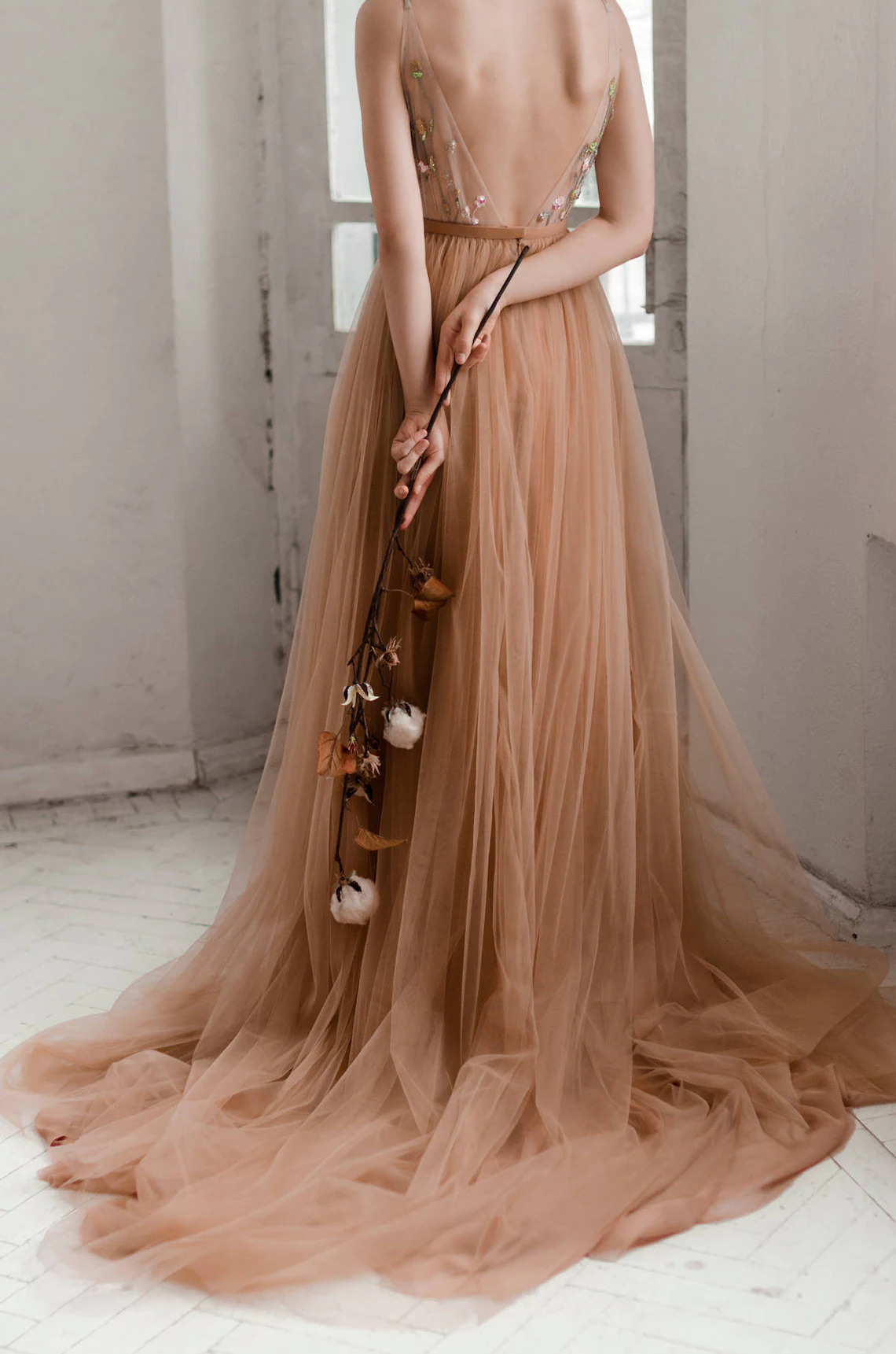 Nude Spaghetti Straps Boho Beach Wedding Dress 2022 Summer Fall Sexy Backless Long Tulle A Line Bridal Gowns Beaded Vintage Country Bride Dresses Cust