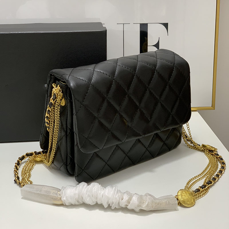2022Ss F/W Early Fall Classic Mini Flap Lambskin Quilted Black Bags Two-tone Turn Lock Gold Metal Hardware Matelasse Chains With Coin Charms Crossbody Handbags 20CM, Box
2022Ss F/W Early Fall Classic Mini Flap Lambskin Quilted Black Bags Two-tone Turn Lock Gold Metal Hardware Matelasse Chains With Coin Charms Crossbody Handbags 20CM, Box