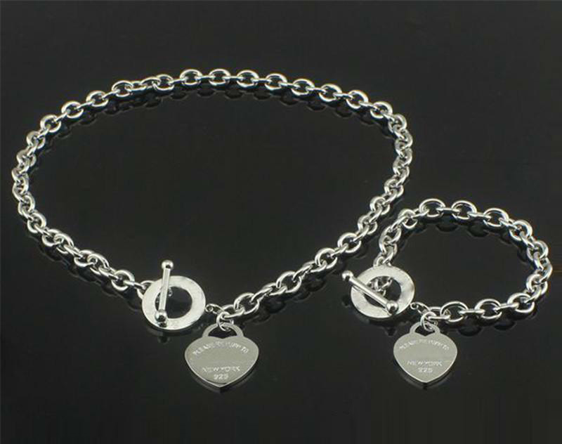 Classic Heart Necklace Bracelet Set Jewelry High Quality Fashion Birthday Christmas Gifts Designer Jewelry Wedding Gift Pendant Bracelets Necklaces Wholesale, Extra shipping
Classic Heart Necklace Bracelet Set Jewelry High Quality Fashion Birthday Christmas Gifts Designer Jewelry Wedding Gift Pendant Bracelets Necklaces Wholesale, Extra shipping