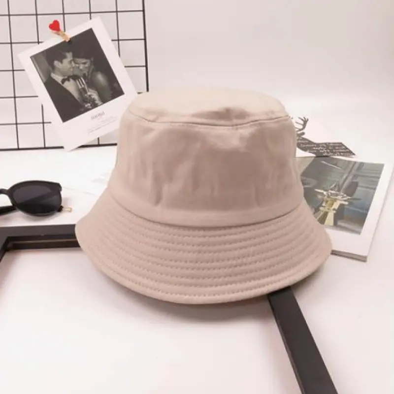 Classic fashion simple solid color designer bucket hats for women and men summer outing party beach sports designers caps very good nice black whith red yellow blue
Classic fashion simple solid color designer bucket hats for women and men summer outing party beach sports designers caps very good nice black whith red yellow blue