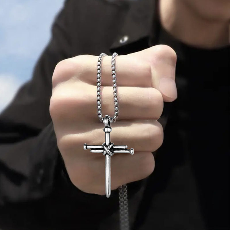 Metal Alloy Cross Pendant Necklace With Stainless Steel Chain Choker Necklaces Christian Jewelry Jesus Christ Crucifix Christian Cross Necklace for Me