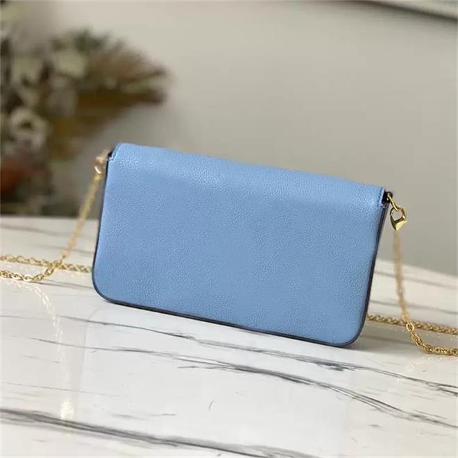 2022 Designers Bags Handbag Women Shoulder Bag and wallet Brand Totes top Quanlity Four colors To Choose 9046ss, 30x11x27cm
2022 Designers Bags Handbag Women Shoulder Bag and wallet Brand Totes top Quanlity Four colors To Choose 9046ss, 30x11x27cm