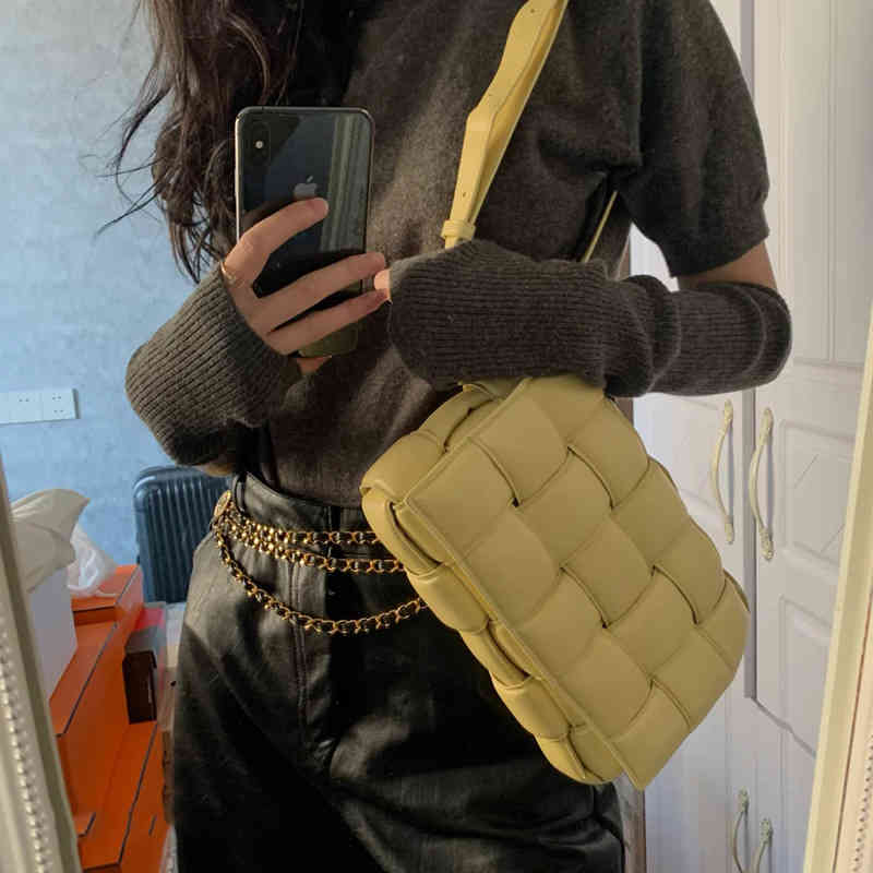 Jun's Handbags Bottegas Designer Trend Venetas 2022 Leather Shoulder Bag Fashion Pillow Versatile One Messenger High Quality FEY1, Navy blue-trumpet
