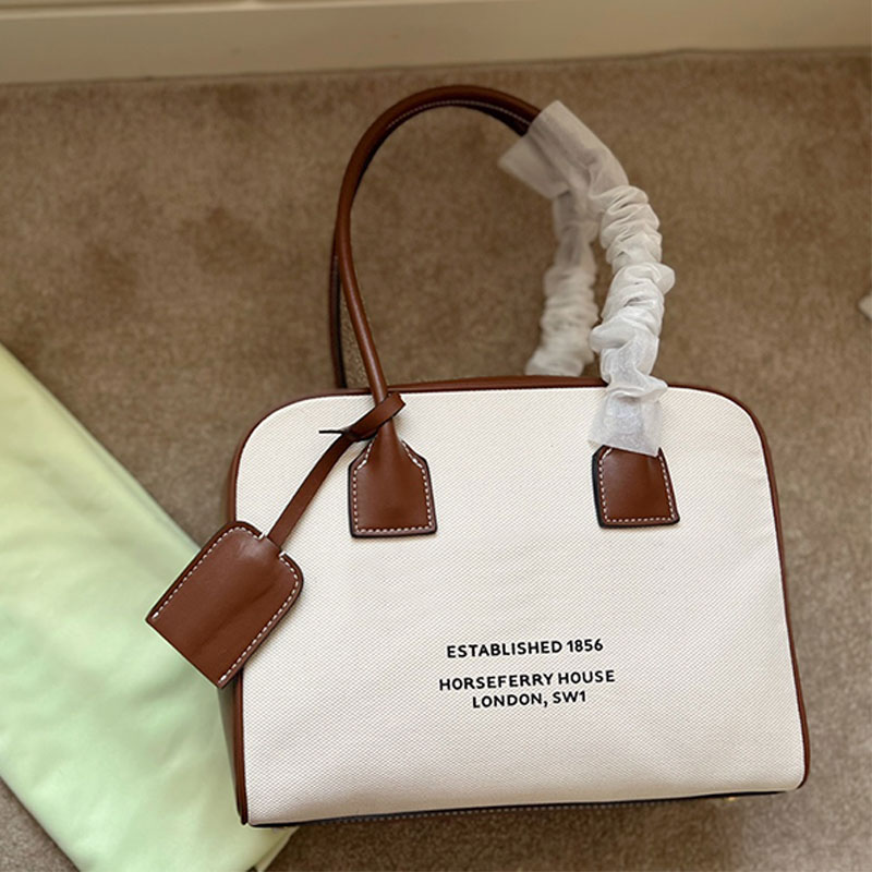 Fashion Totes Bag Shopping Bag Women Handbags Genuine Leather Patchwork Canvas High Quality Letter Printing Thread Casual Tote Zipper Hardware Large Capacity, Split
Fashion Totes Bag Shopping Bag Women Handbags Genuine Leather Patchwork Canvas High Quality Letter Printing Thread Casual Tote Zipper Hardware Large Capacity, Split