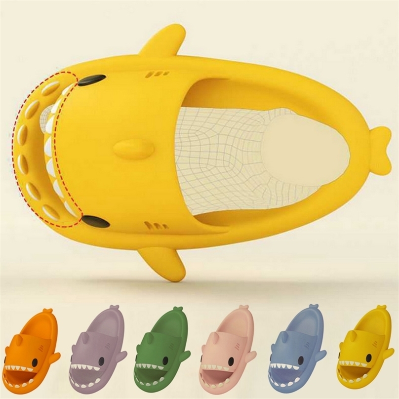 Cute Thick Soled Funny Slippers Couple Outdoor Indoor Cool Flip Flops Man Women Shark Slippers Summer Home Antiskid Slides 220523, Kids-blue
Cute Thick Soled Funny Slippers Couple Outdoor Indoor Cool Flip Flops Man Women Shark Slippers Summer Home Antiskid Slides 220523, Kids-blue