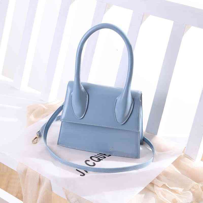 Factory Direct Sale in Spring of New French Minority Dign Portable Single Shoulder Msenger Leather Large Bag Girl Designer, Brown
Factory Direct Sale in Spring of New French Minority Dign Portable Single Shoulder Msenger Leather Large Bag Girl Designer, Brown