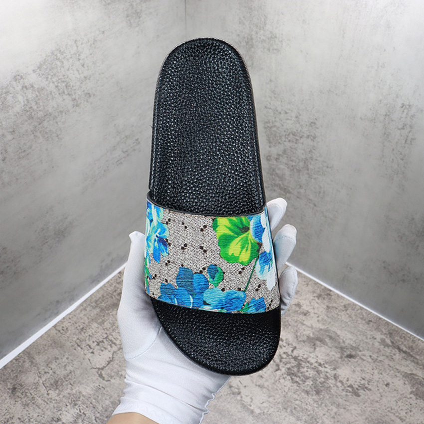 2022 Summer Women's Slippers Men's Designer Slippers Floral Damask Flat Sole Slippers Cuffs Casual Fashion Beach Shoes Sandals Loafers 01, Make up the difference
2022 Summer Women's Slippers Men's Designer Slippers Floral Damask Flat Sole Slippers Cuffs Casual Fashion Beach Shoes Sandals Loafers 01, Make up the difference