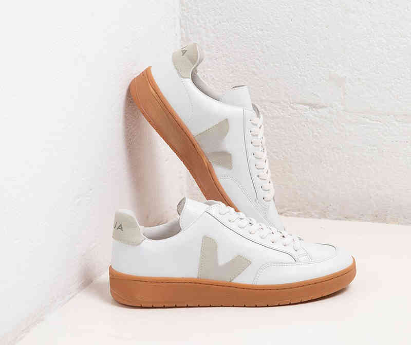 Brand Spring And Summer V Fabric Breathable Small White Shoes Men's Lovers Sports Shoes Canvas Casual Board Shoes, V12 red v black tail leather
Brand Spring And Summer V Fabric Breathable Small White Shoes Men's Lovers Sports Shoes Canvas Casual Board Shoes, V12 red v black tail leather