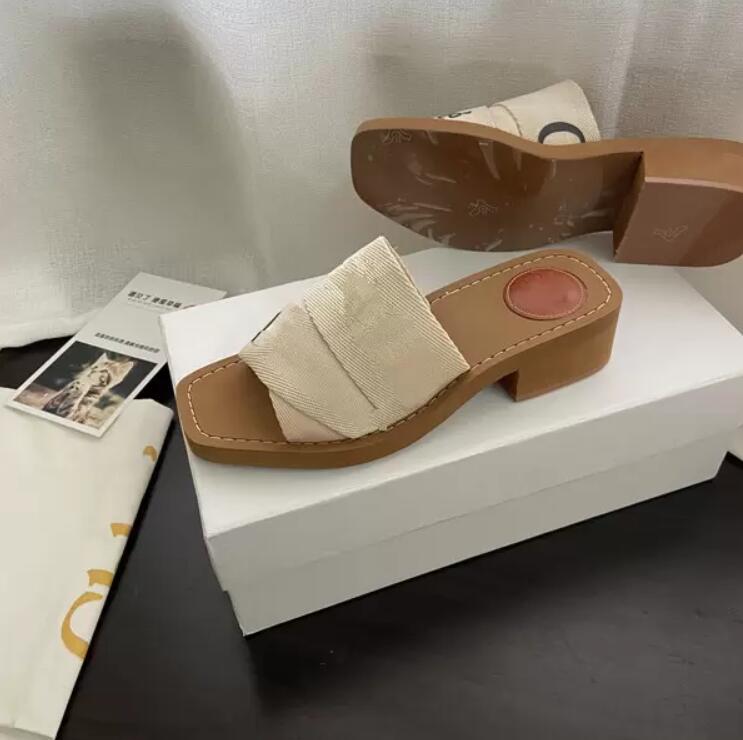 Newest Branded Women Woody Mules Flat Slipper Designer Lady Lettering Fabric Outdoor Leather Sole Slide Sandal size 35--41, 06
Newest Branded Women Woody Mules Flat Slipper Designer Lady Lettering Fabric Outdoor Leather Sole Slide Sandal size 35--41, 06