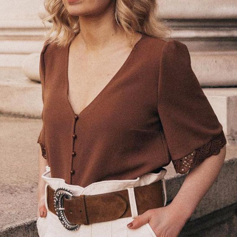 Women' Blouses & Shirts Thalia Braids Blouse Women Summer Lace Short Flared Sleeve Gathers Shoulder V Neck Fashion Shirt Femme 2022 Elegant, Black
Women' Blouses & Shirts Thalia Braids Blouse Women Summer Lace Short Flared Sleeve Gathers Shoulder V Neck Fashion Shirt Femme 2022 Elegant, Black